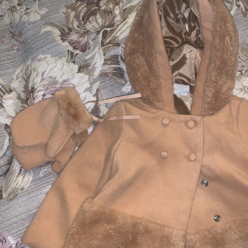 Kids Tahari two button coat size 12 months - with matching gloves - Picture 2 of 8